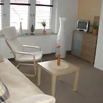 Гостевой дом Zimmervermietung Auch Fuer Monteure 3*