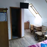 Гостевой дом Zimmervermietung Auch Fuer Monteure 3*