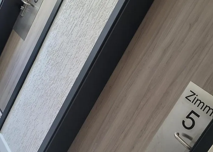 Guest house Zimmervermietung Auch Fuer Monteure 3*