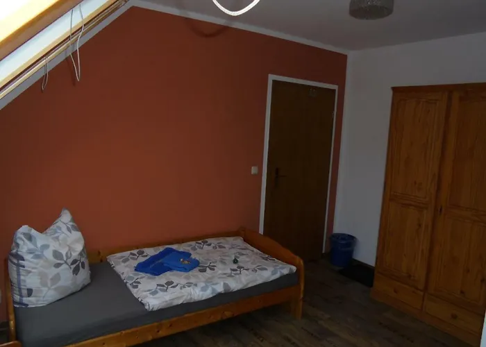 Zimmervermietung Auch Fuer Monteure Guest house Eisenhuettenstadt