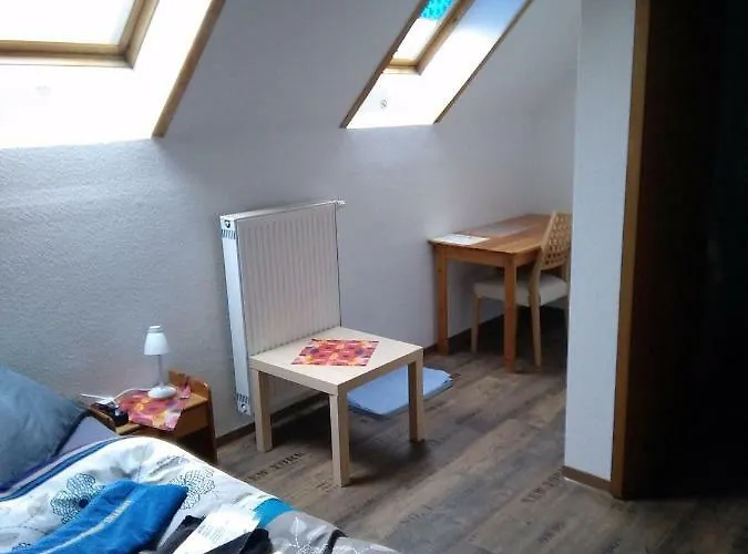 Guest house Zimmervermietung Auch Fuer Monteure 3*